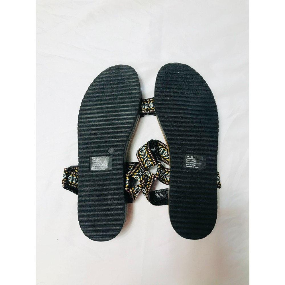 Maurices Polly Strappy Multicolor Sandals Hook and Loop Closure, NWOT, Size 10 - Picture 4 of 4